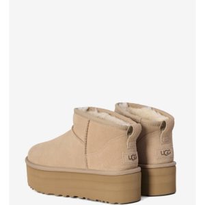 Classic Ultra Mini Platform boots
