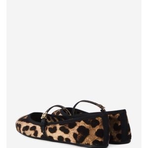 Leo print ballet flats